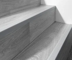 Quest Nez De Marche|Nez De Marche<Nez de marche PVC 40x25mm, , profilé d'escalier ND, auto-adhésif, antidérapant, d'escalier-protection, gris, 1.8m