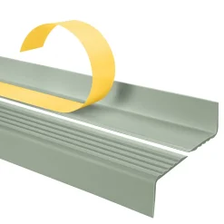 Quest Nez De Marche|Nez De Marche<Nez de marche PVC 40x25mm, , profilé d'escalier ND, auto-adhésif, antidérapant, d'escalier-protection, vert clair, 1.1m