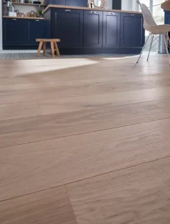 GoodHome Parquet contrecollé clipsable Goodsir XL en chêne verni coloris naturel- Parquet Contrecollé|Voir Tous Les Parquets
