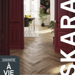 GoodHome Parquet Chevron|Parquet Massif<Parquet massif à coller Skara bâtons rompus en chêne verni brun