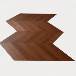 Dileci Parquet massif chêne français, Point de Hongrie / Chevron 600x120x15 mm, Teinte foncée Élégante -- Parquet Chevron|Voir Tous Les Parquets