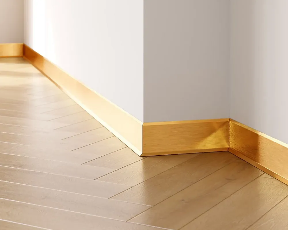 Ilcom Plinthe Pour Parquet Et Stratifié<Plinthe décorative pour mur F Or satiné - 80mm x 2700mm x 0,65 ep.