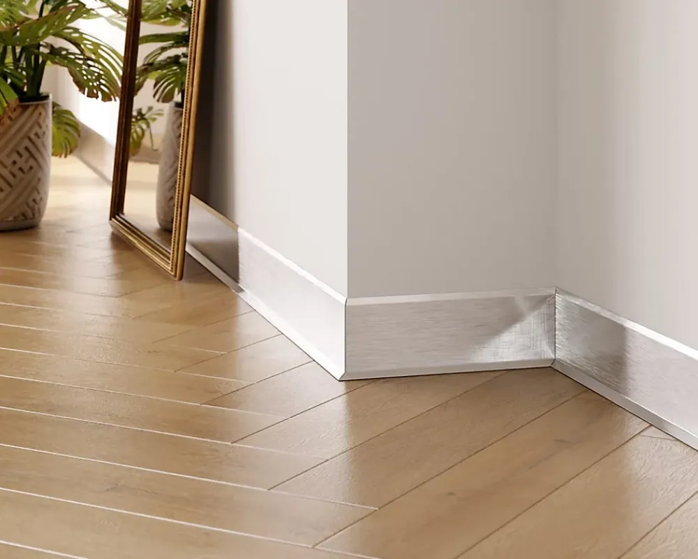 Ilcom Plinthe décorative pour mur F Argent satiné - 60mm x 2700mm x 0,65 ep.- Plinthe Pour Parquet Et Stratifié