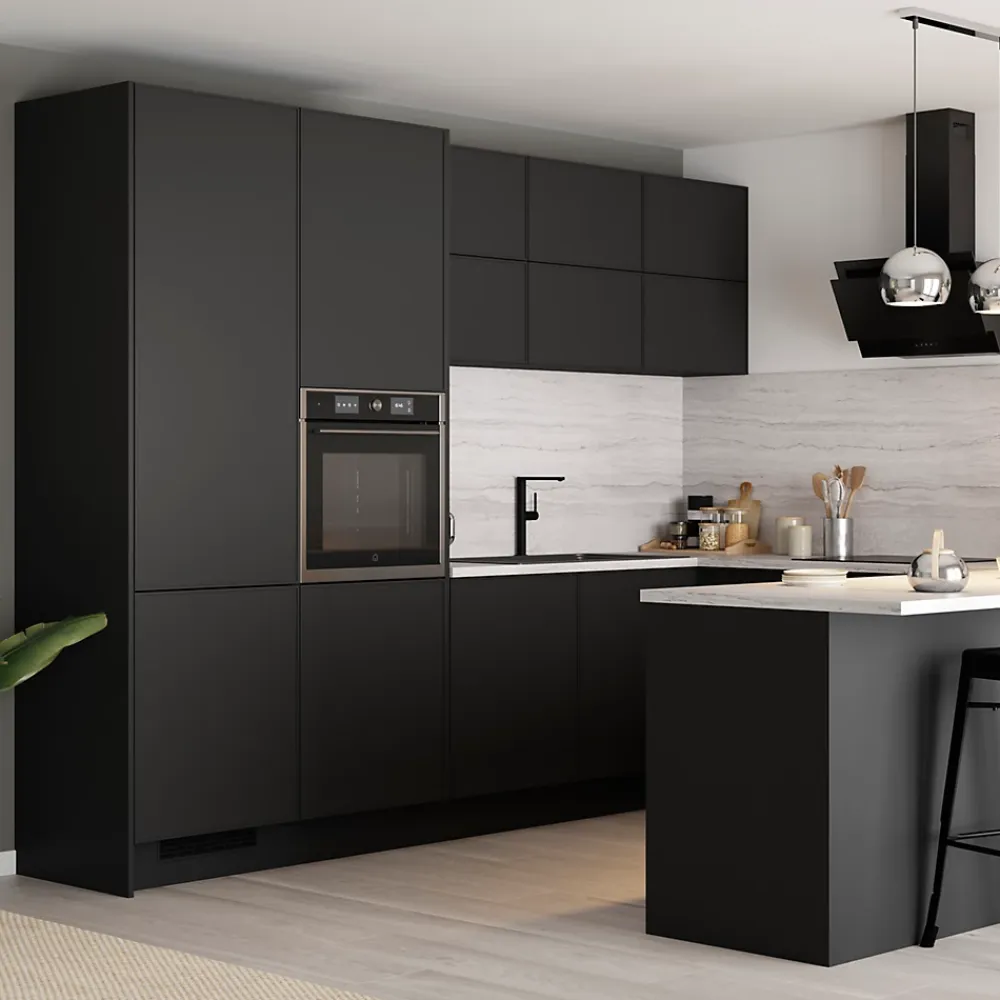 GoodHome Plinthe De Cuisine<Plinthe de cuisine Pasilla Noir H. 15 cm x l. 2.4 m x Ep. 16 mm