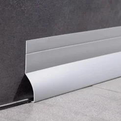 Quest Plinthe de finition W2 en PVC 4,en,1 120 mm, baguette autocollante, masquante, plinthe souple pour sol et mur, gris, 15 m- Plinthe Pour Sol En Vinyle Et Pvc