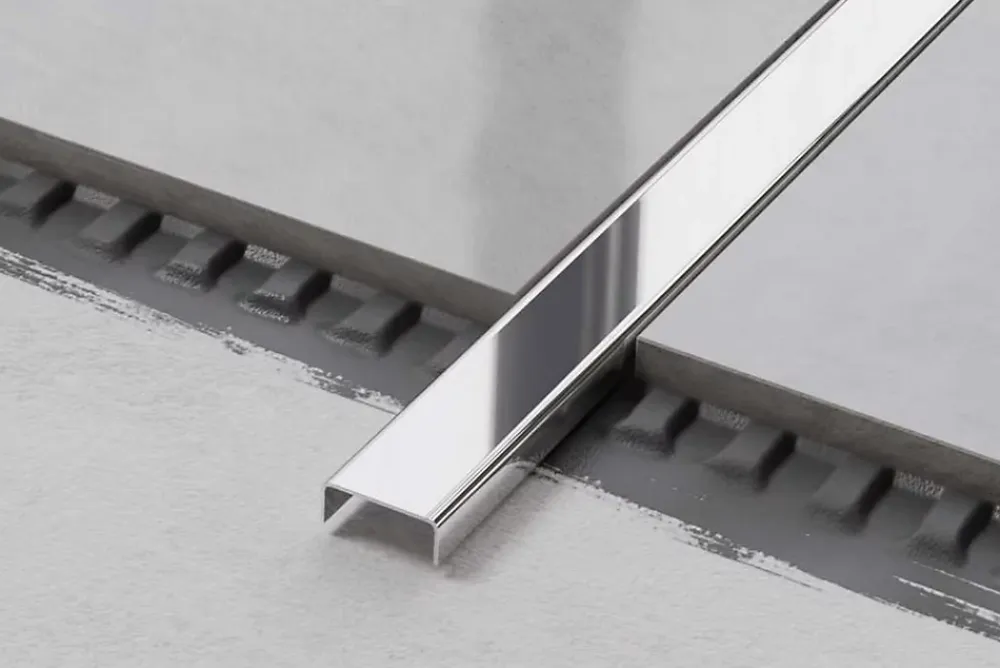Ilcom Profilé décoratif C en acier inoxydable pour carrelage Argent poli - 40 mm x 2440 mm x 0,65 ep.- Profilé Carrelage