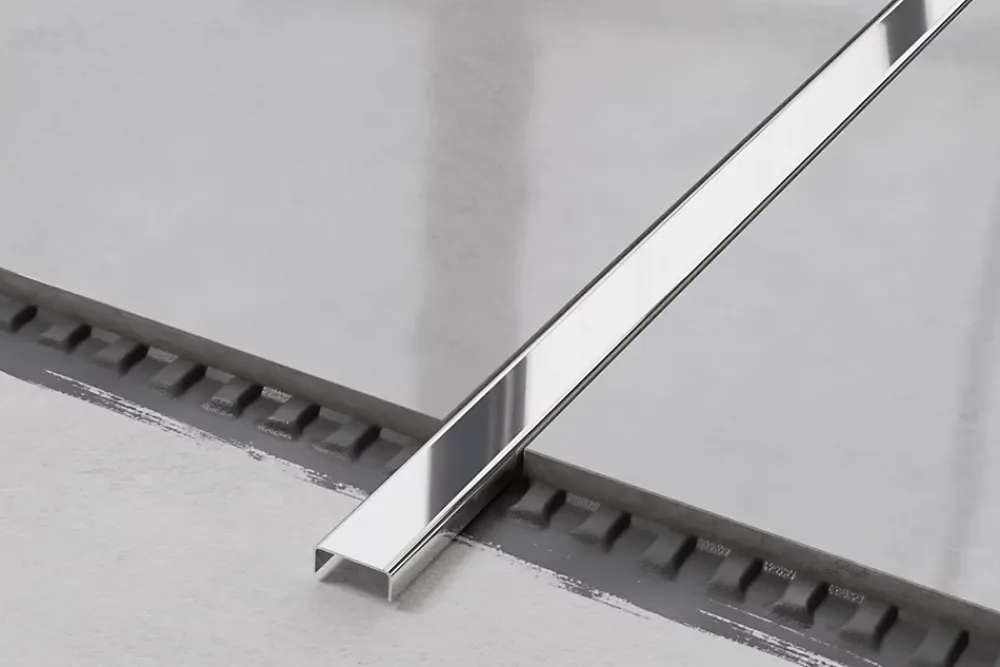 Ilcom Profilé décoratif C en acier inoxydable pour carrelage Argent poli - 40 mm x 2440 mm x 0,65 ep.- Profilé Carrelage