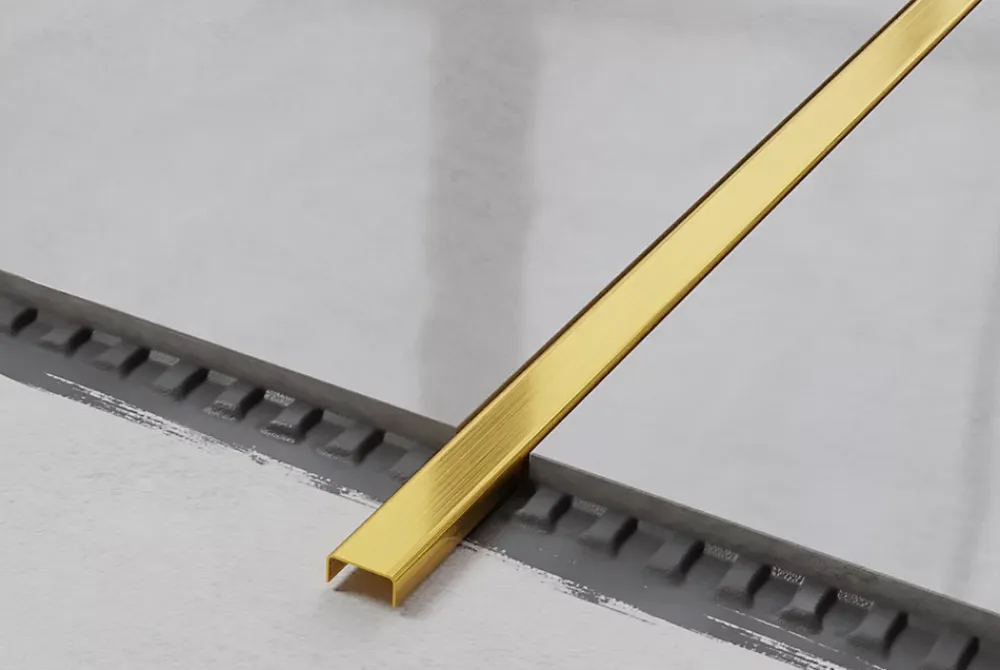 Ilcom Profilé décoratif C en acier inoxydable pour carrelage Or satiné - 40 mm x 2440 mm x 0,65 ep.- Profilé Carrelage