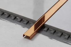 Ilcom Profilé décoratif C en acier inoxydable pour carrelage Cuivre poli - 40 mm x 2700 mm x 0,65 ep.- Profilé Carrelage