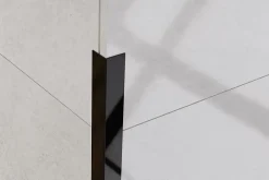Ilcom Profilé décoratif L Angle extérieur en acier inoxydable 30 mm x 30 mm x 2700 mm - noir poli- Profilé Carrelage