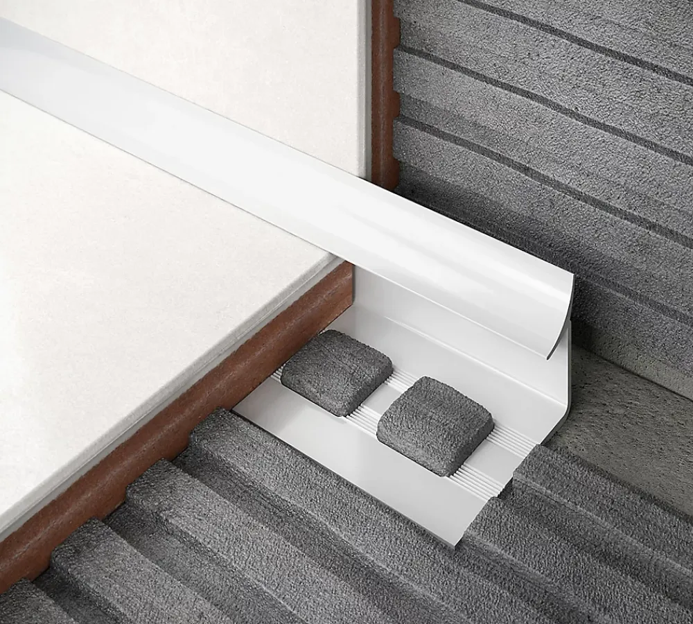Diall Profilé de carrelage intérieur rond PVC blanc lisse L.2,5m x l.3cm x ep.9mm- Profilé Carrelage