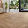 Sol stratifié Cajun bâton rompu, passage intense AC5, effet chêne, L.64,4 cm x l.12,2 cm x ép.8 mm, résistant à l'eau- Sol Stratifié