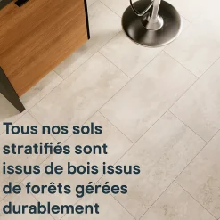 GoodHome Sol stratifié clipsable Elstree aspect pierre naturelle 8 mm compatible pièces humides- Sol Stratifié