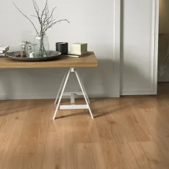 GoodHome Sol stratifié Cortland , passage élevé AC4, effet chêne miel, L.128,5 cm x l.19,2 cm x ép.8 mm, résistant à l'eau- Sol Stratifié
