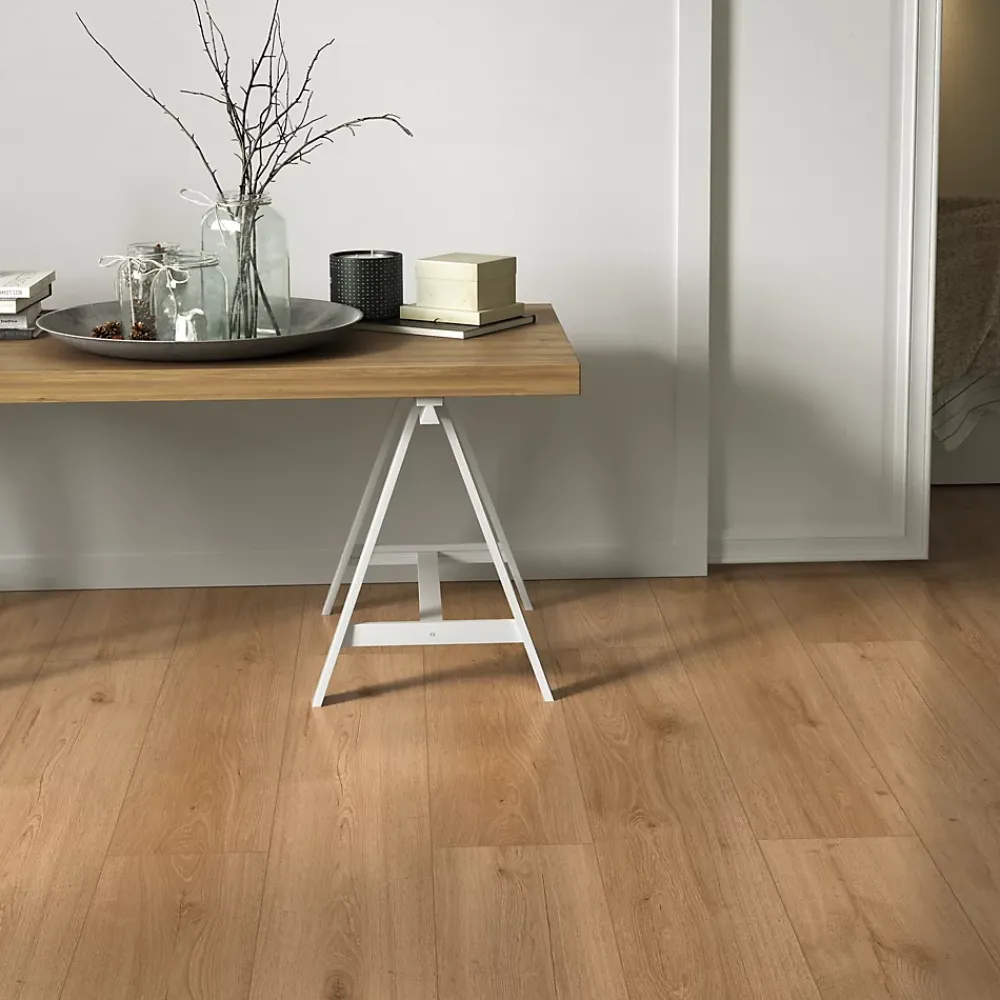 GoodHome Sol stratifié Cortland , passage élevé AC4, effet chêne miel, L.128,5 cm x l.19,2 cm x ép.8 mm, résistant à l'eau- Sol Stratifié
