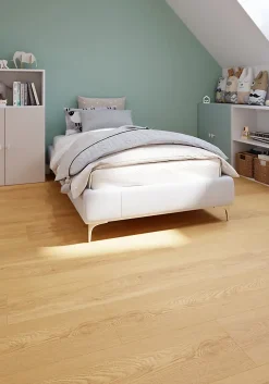 GoodHome Sol stratifié Dronfield , passage élevé AC4, effet chêne clair, L.128,5 cm x l.28 cm x ép.8 mm- Sol Stratifié