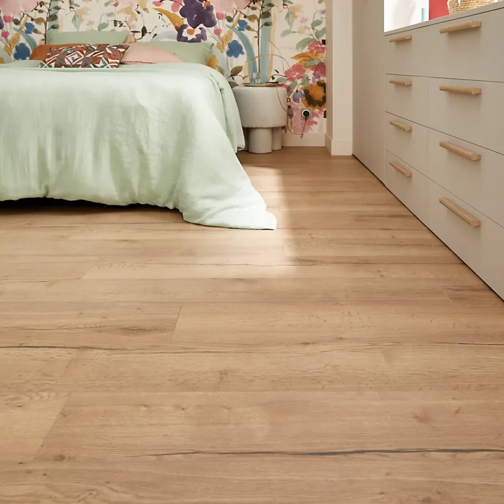 GoodHome Sol Stratifié<Sol stratifié Shawford bois naturel L. 129,2 cm x l.19,3 x Ep.10 mm
