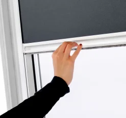 Avosdim Store occultant compatible fenêtre de toit VELUX pour dimension CK02 - Blanc- Store De Fenêtre De Toit