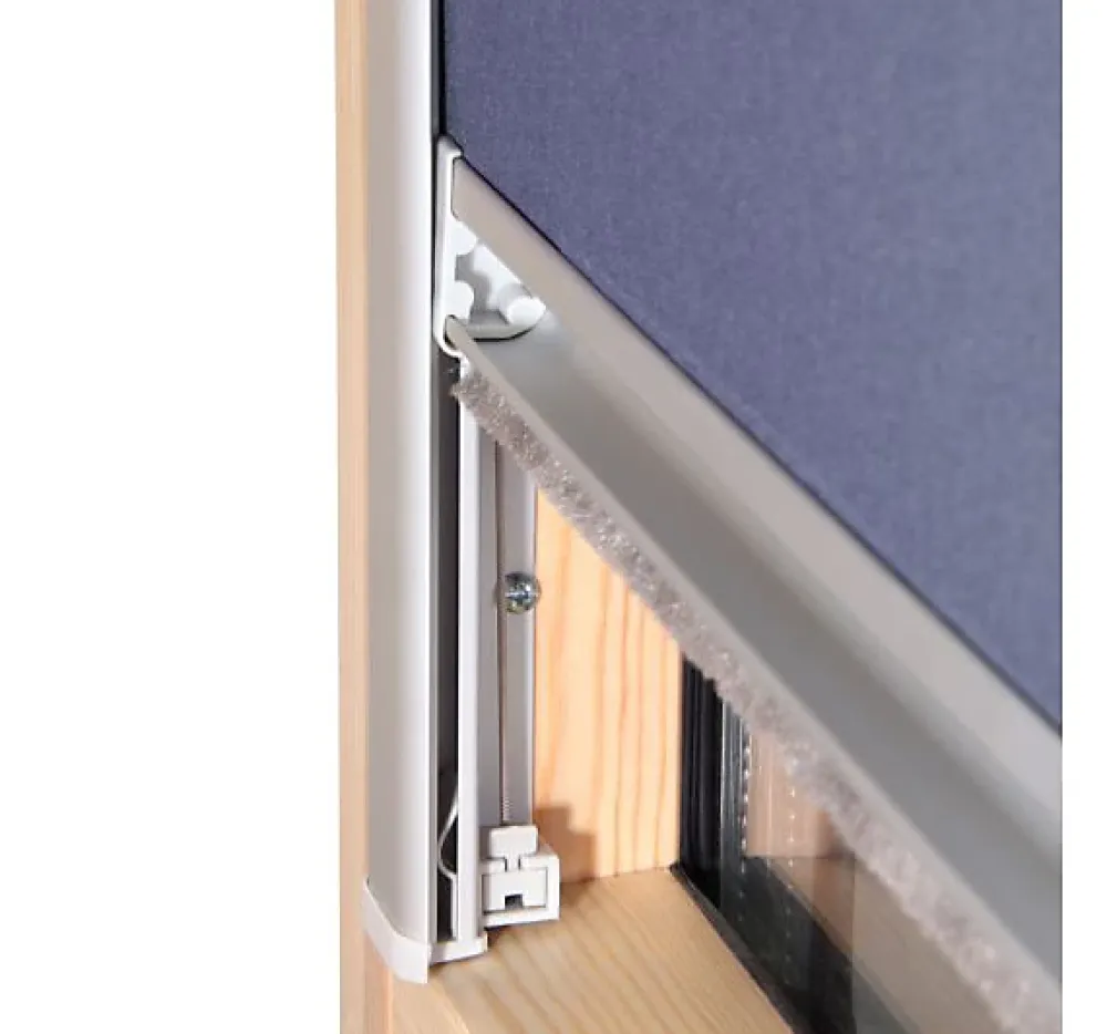 Avosdim Store occultant pour fenêtre de toit ROTO - Noir - avec un vitrage de H 103,5 x 100 cm- Store De Fenêtre De Toit
