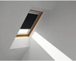 VELUX Store occultant Classic uni noir à commande manuelle DBL M04 4249- Store De Fenêtre De Toit