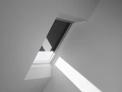 Velux Volet Roulant De Fenêtre De Toit|Volet Roulant De Fenêtre De Toit<Volet roulant rigide pour fenêtre de toit, gris anthracite, à énergie solaire, l.55 x H.98 cm, SSL CK04 0000S